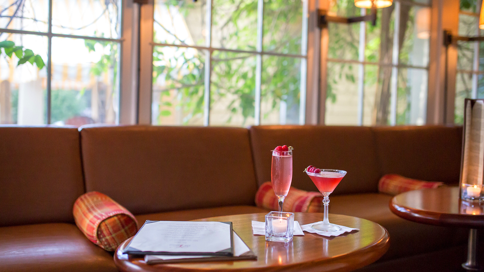 Things To Do The Ebbitt Room