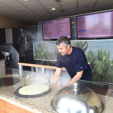 Things To Do CHILL Smoothies & Crepes